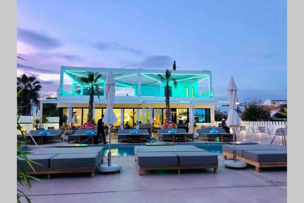 Luxury Modern Apartment By The Beach Málaga Dış mekan fotoğraf